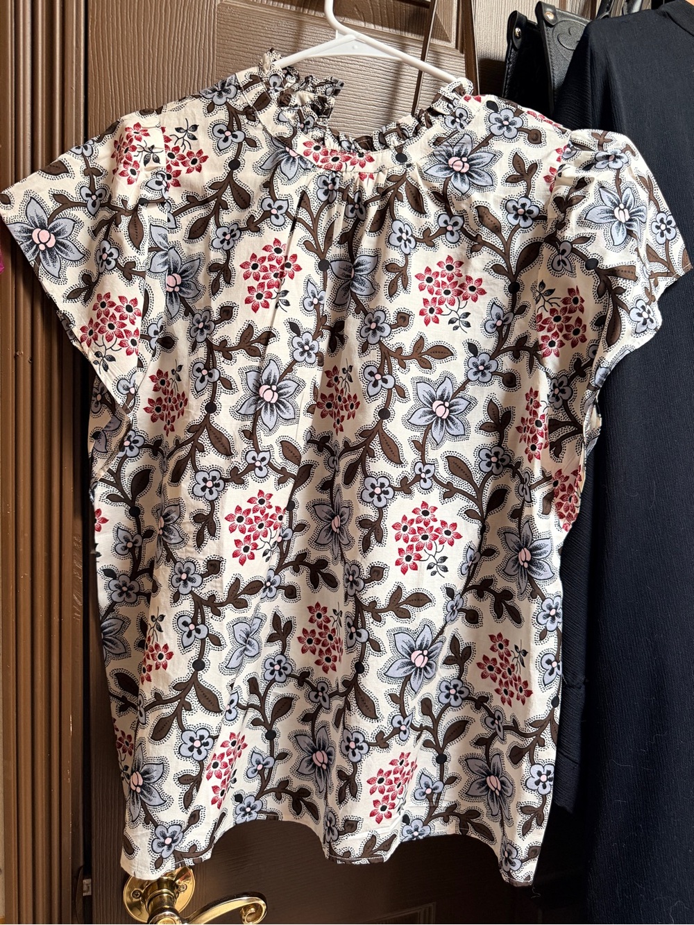 Ann Taylor Factory Floral Smocked Neck Women's Top in Cream with Pink & Brown